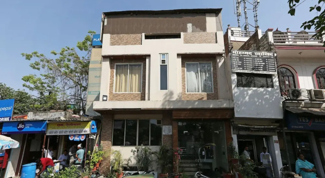 OYO 1807 Hotel Platinum Inn