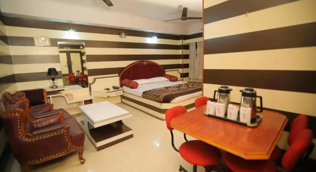 Люкс Hotel Srilakshmi