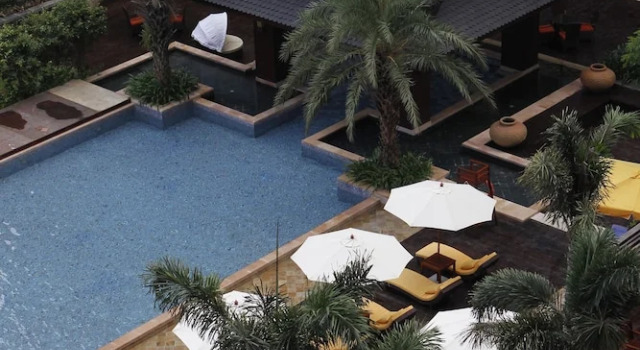 Coconut Grove Hotel, Book Hotel Sanya Hainan