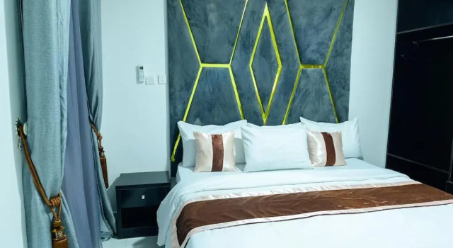 Furnished 4 Bedrooms Apart-24Hrs Elect/WIFI/Security, Prenota Hotel Hotel a Bwari con parcheggio, Parcheggio