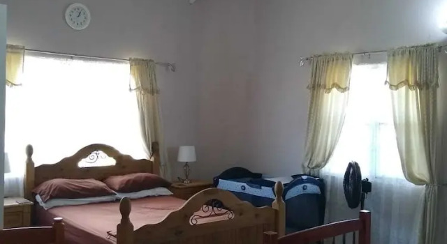 Апартаменты Deluxe Brimstone View Guest Apartments