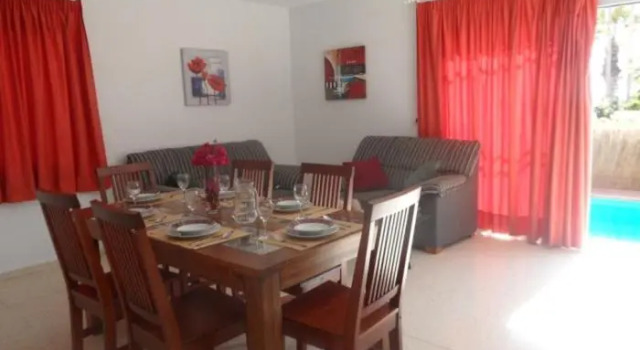 Вилла CHALET 273 con PISCINA PRIVADA