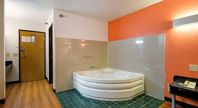Двухместный люкс Motel 6 Davenport, IA