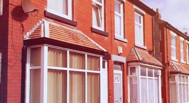 4-bed House 10min Walk to Town Centre in Blackpool, Varaa Huoneisto Asunnot kohteessa Merseyside, Huoneisto