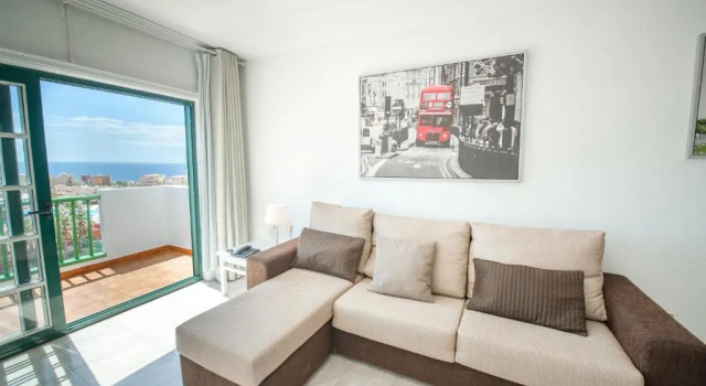 Улучшенные апартаменты с 2 комнатами Aparthotel Neptuno Costadeje