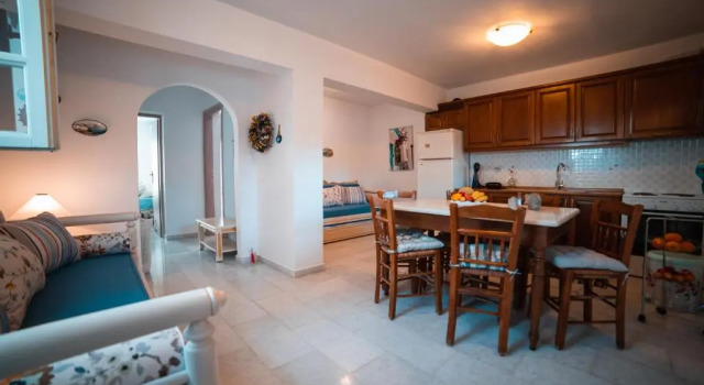 Kastraki Family House