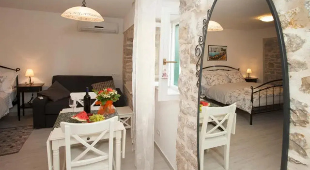 Студия Deluxe Apartmani Luca