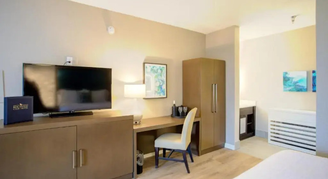 Четырёхместный номер Standard Beachview Club Hotel