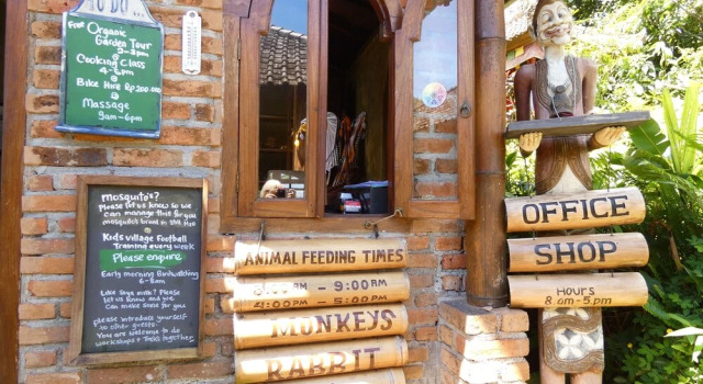 Sarinbuana Eco Lodge, Забронировать Отель Отели провинции Бали с завтраком, Завтраки