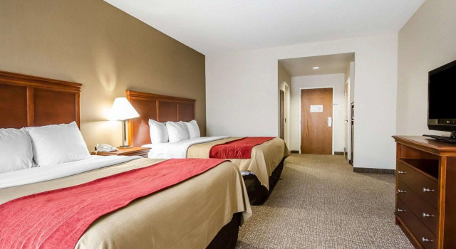 Comfort Inn Louisville Southwest, จอง โรงแรม ลุยส์วิลล์ Louisville Metropolitan Area