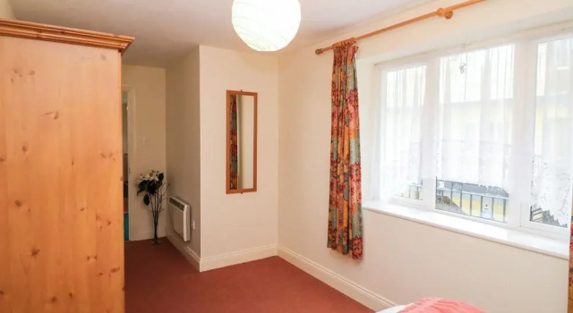 2 Garnish Court, Book Vacation Home Cottages in County Cork, Cottage