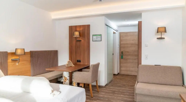 Двухместный номер Standard с балконом Hotel Pehab - Dachstein Rooftop-Spa