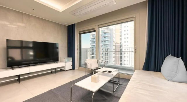 Y COLLECTION by UH FLAT OSIRIA, Rezervasyon Otel Songjeong Pusan