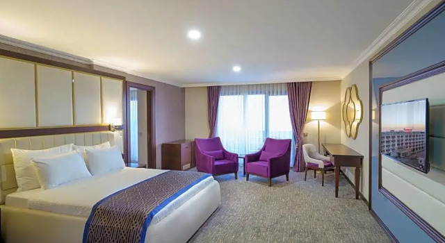 Семейный люкс с видом на окрестности Ramada Plaza by Wyndham Silivri