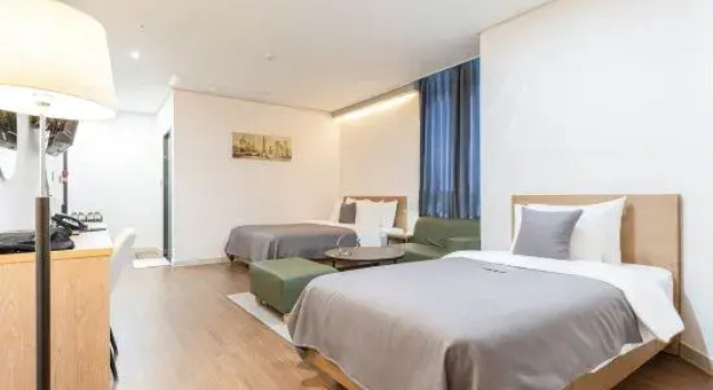 Двухместный люкс Hotel Deokyeong