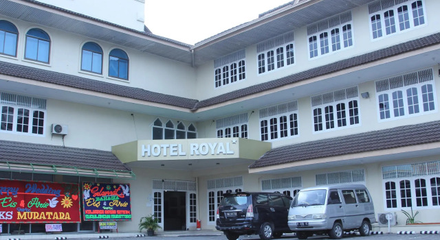 Hotel Royal, Book Hotel Hotels in Sumatra with Breakfast, Breakfasts