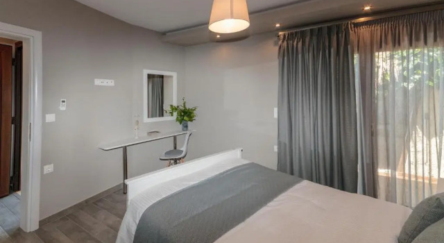 Kissos Apartments, Book Apartment Vourvourou 
