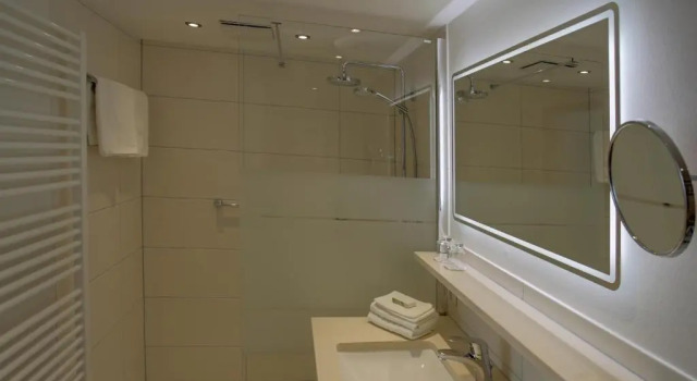 Трёхместный номер Standard Hotel Brauereigasthof Landwehr-Bräu