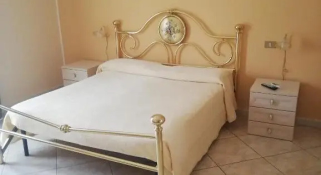 Agriturismo solare, Book Hotel Hoteller i Perito med parkering, Parkering