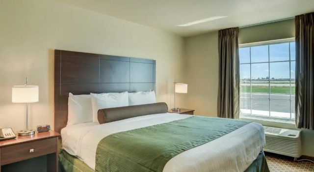 Номер Deluxe Cobblestone Inn & Suites-Kersey