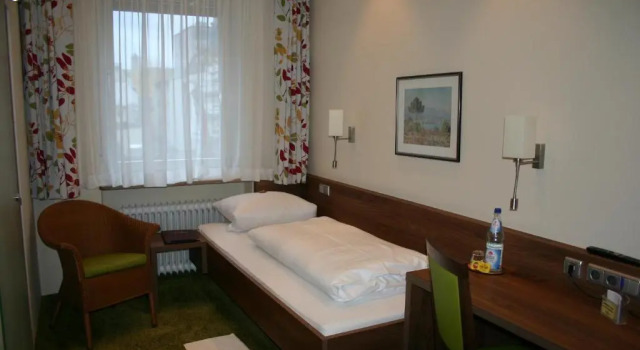 Номер Standard Hotel Hauser an der Universität