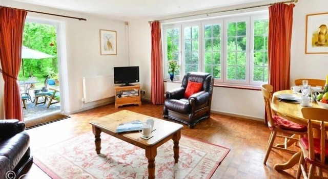 Sixpenny Cottage, Varaa Lomakoti Mökit kohteessa Merseyside, Mökki