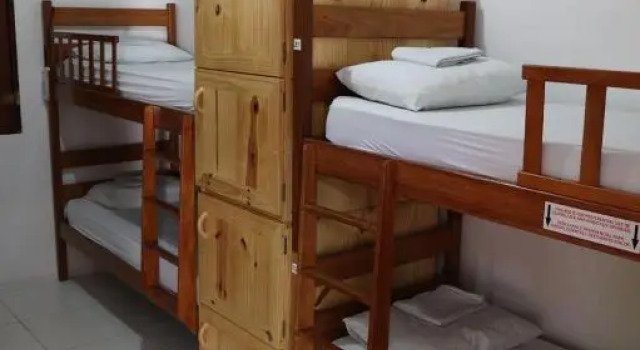 Кровать в общем номере (женский номер) Hostel Jeri Central