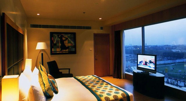 Svelte Delhi, a member of Radisson Individuals, Забронировать Отель Отели Нью-Дели с парковкой, Парковка
