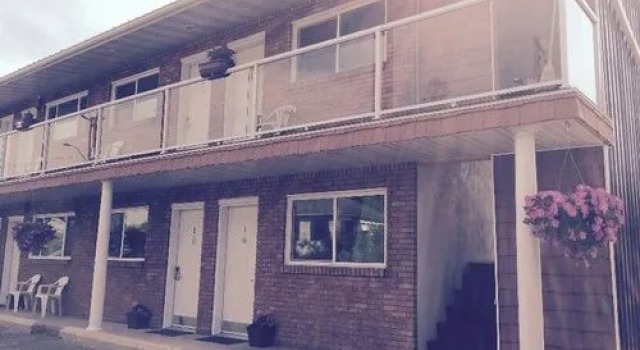 Traveler's Inn, Varaa Hotelli Kenora Ontario