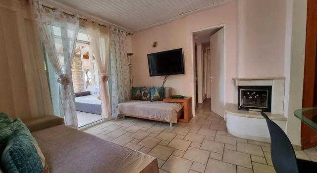 Corfu Dream Holidays Villas 1-3, Забронировать Отель Отели периферии Ионических островов с парковкой, Парковка