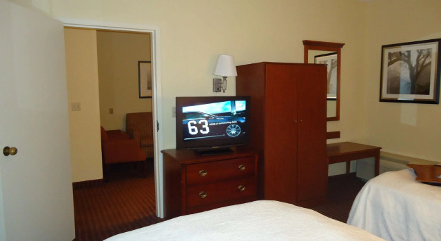 Четырёхместный люкс Hampton Inn Baltimore/Glen Burnie
