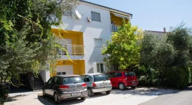 Bora bora Apartment, Rezerwuj Apartament Hotele w Split-Dalmatia County z parkingiem, Parking