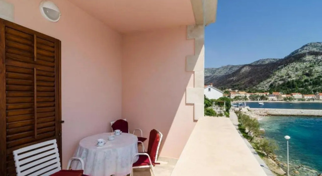 Студия Apartments Bezek