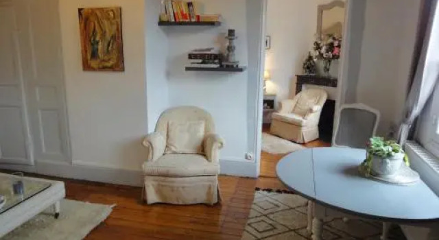 le petit couvent, Book Hotel Hotels in Vernon with Parking, Parking