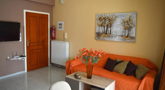 Апартаменты Roula's Apartment 1