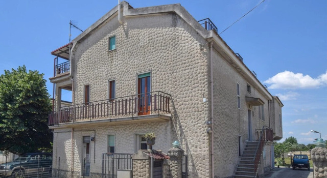 Beautiful Apartment in Sellia Marina With 2 Bedrooms and Wifi