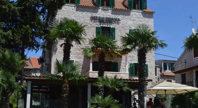 Hotel Villa Diana, Prenota Hotel Splitska 