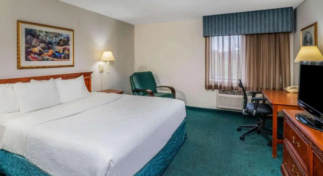 Номер Standard La Quinta by Wyndham Nashville Franklin