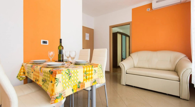 Vola - A2, Prenota Hotel Hotel a Isole Quarnerine con parcheggio, Parcheggio