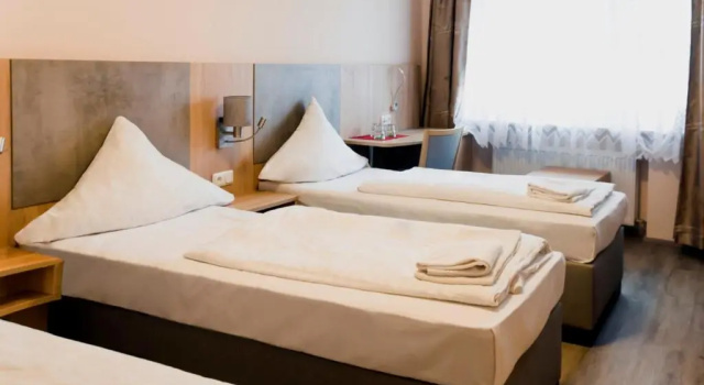 Трёхместный номер Standard Hotel Royal