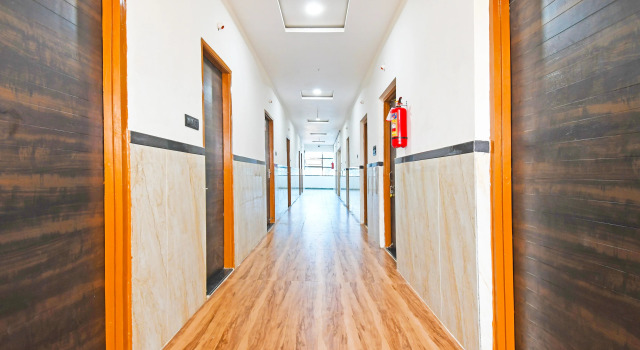 Hotel O Mana Camp Near Airport, Забронировать Отель Отели штата Махараштры 3 звезды, 3*