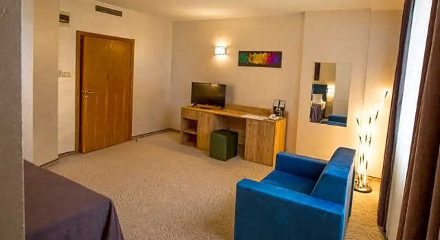 Номер Deluxe Terra Europe Brontes Hotel