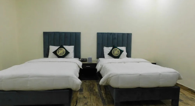 Standardowy dwuosobowy pokój Empire Hotel