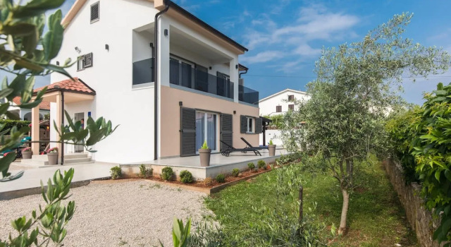 Villa Tereza, Varaa Villa Hotellit Kvarner Islands uima-altaalla, Uima-allas