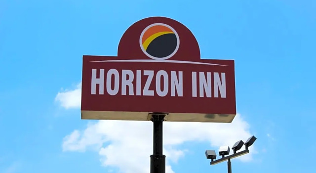 Номер Luxury Horizon Inn & Suites