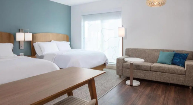 Четырёхместная студия Element by Marriott Iowa City