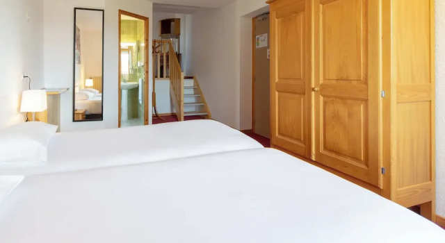 Hôtel Beau Site, Boek Hotel Hotels in Franche-Comte met ontbijt, Ontbijt