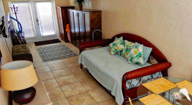 Beach Club Condos, Забронировать Отель Сент-Пит-Бич Clearwater-St Pete Beaches, рядом с Pass a Grille