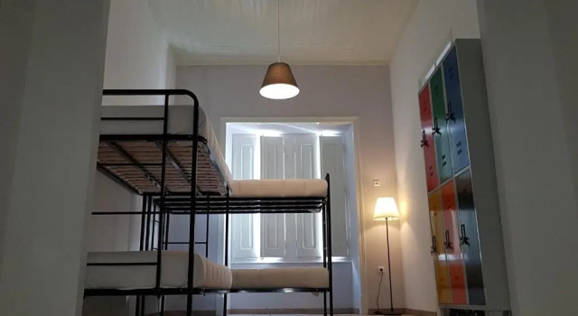 Кровать в общем номере Hostel A Casa da Árvore