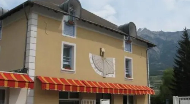 Номер Comfort Hôtel Lacour